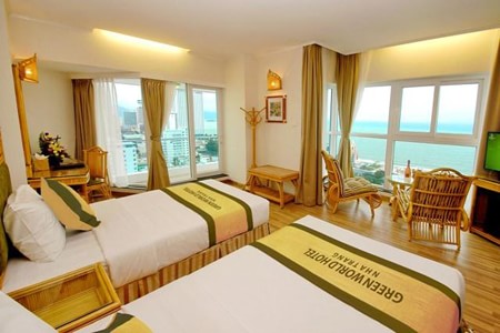 Các phòng của khách sạn 4 sao Green World Hotel Nha Trang đều hướng ra biển.